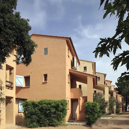 Residence Lago Verde Aparthotel 4*